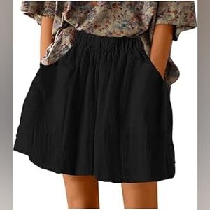 BLEUSALT Black Elastic-Waist Women's Shorts with Pockets